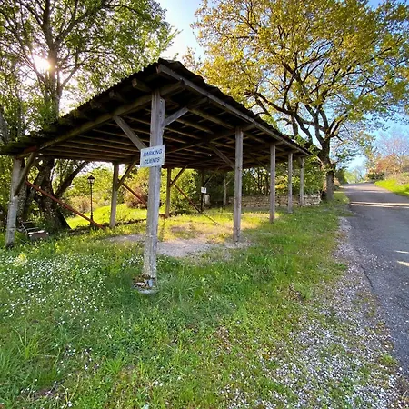 بيت ضيافة Mas De Jouas Saint-Remy (Aveyron)